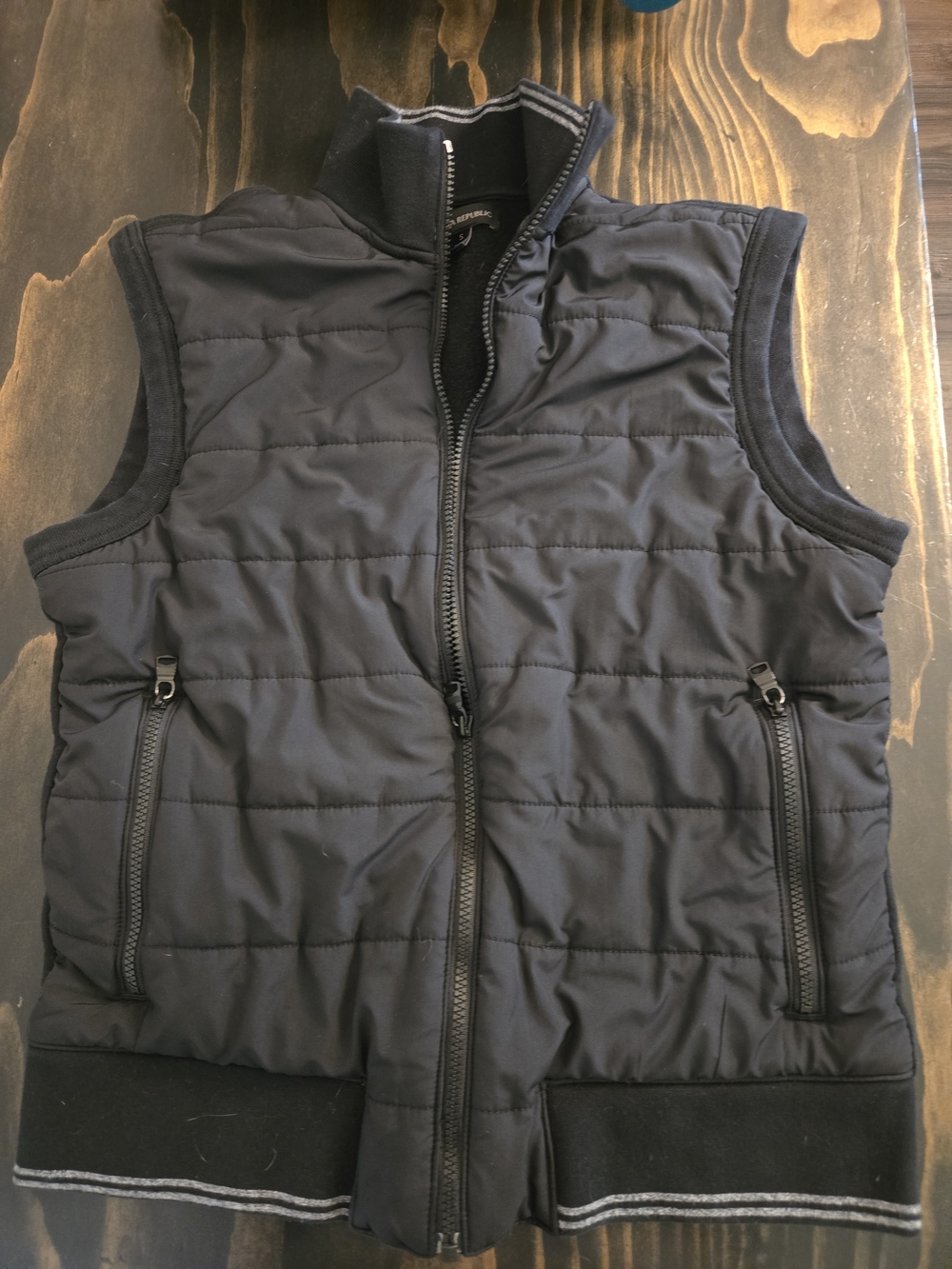 Banana Republic Quilted Men's Vest in Black